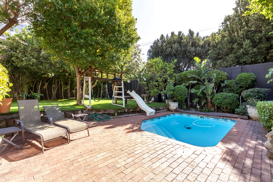 4 Bedroom Property for Sale in Gardens Western Cape